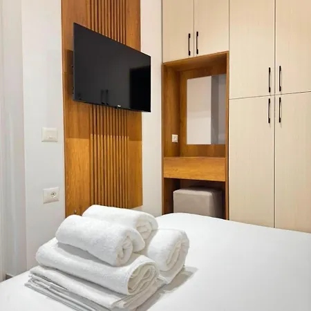 Aleks Crystal Sarande