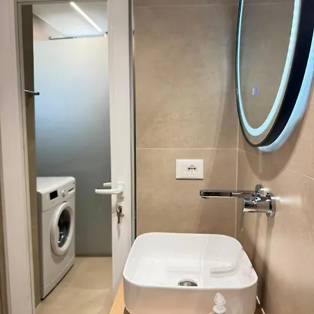 Aleks Crystal Apartment *
