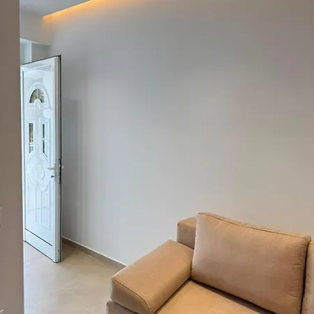 Aleks Crystal * Sarande
