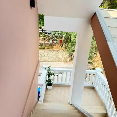 Apartment Aleks Crystal Sarande